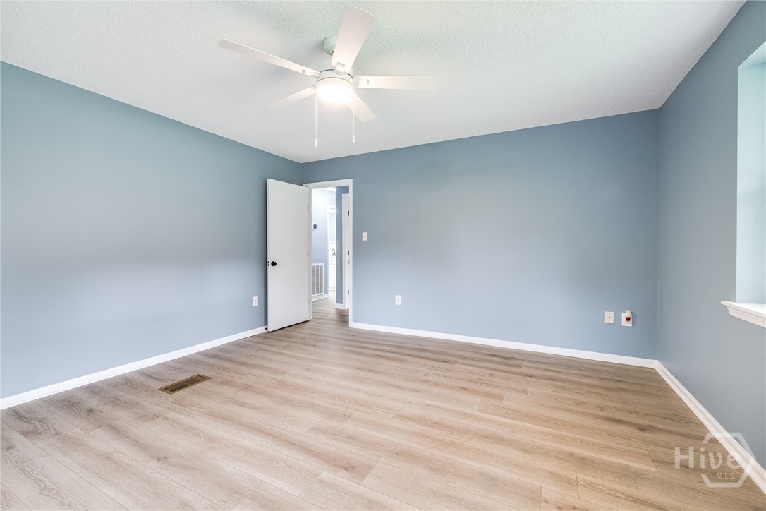 330 Lakeshore Drive