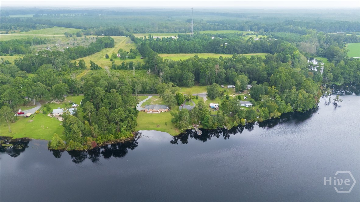 330 Lakeshore Drive