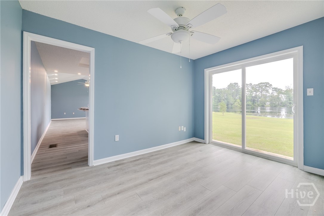 330 Lakeshore Drive