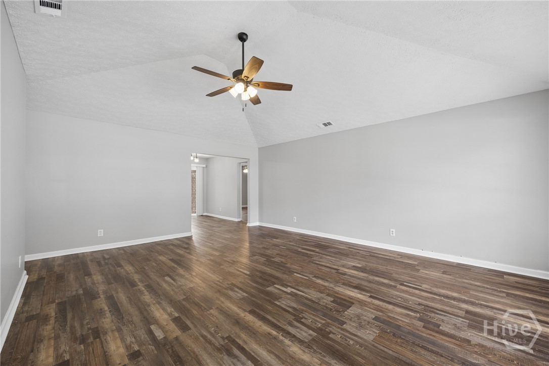 110 Bobstay Court