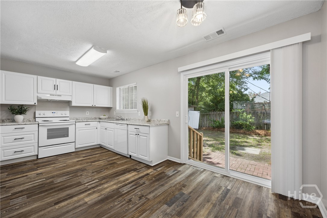 110 Bobstay Court