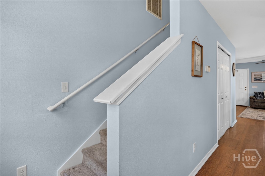 33 Westbourne Way
