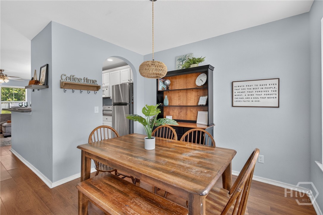 33 Westbourne Way