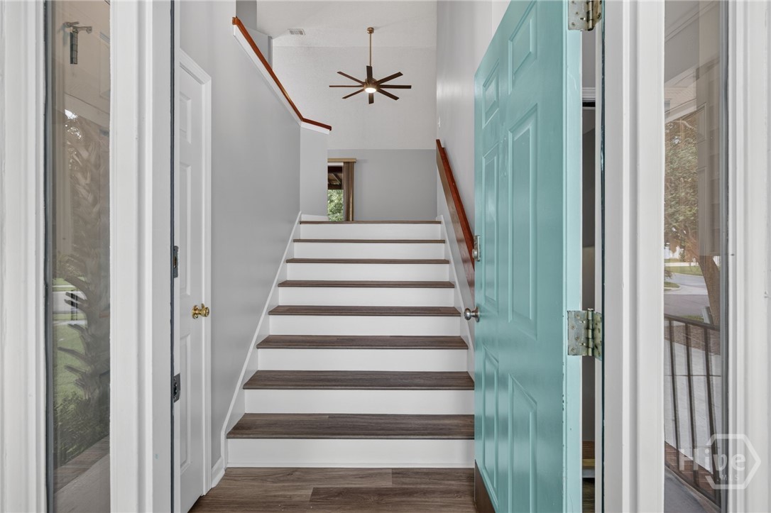 111 Teakwood Drive