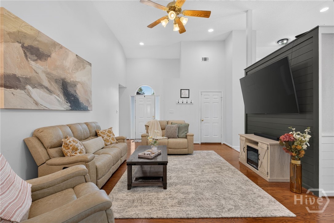 127 Salt Landing Circle