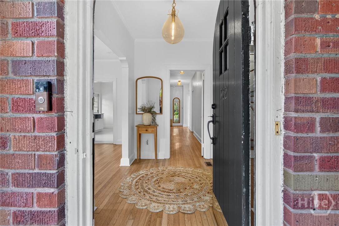 702 E 52nd Street