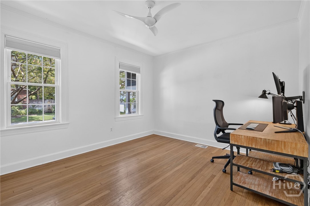 702 E 52nd Street