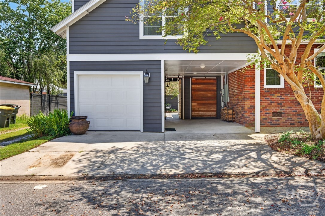 702 E 52nd Street