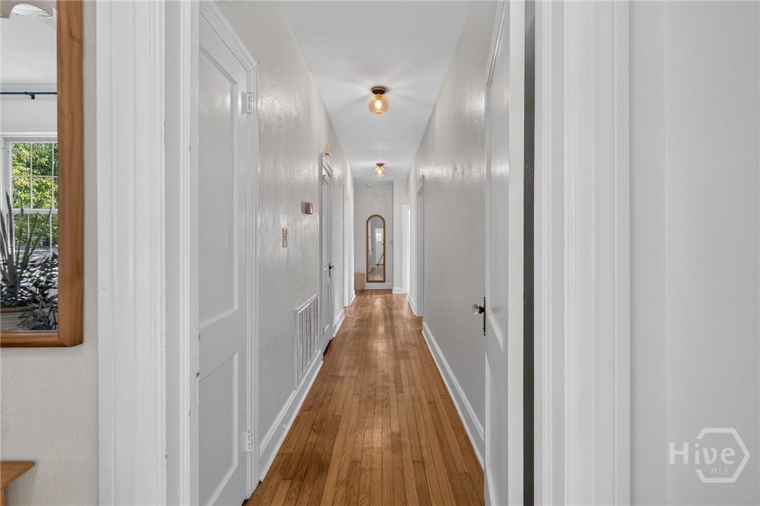 702 E 52nd Street