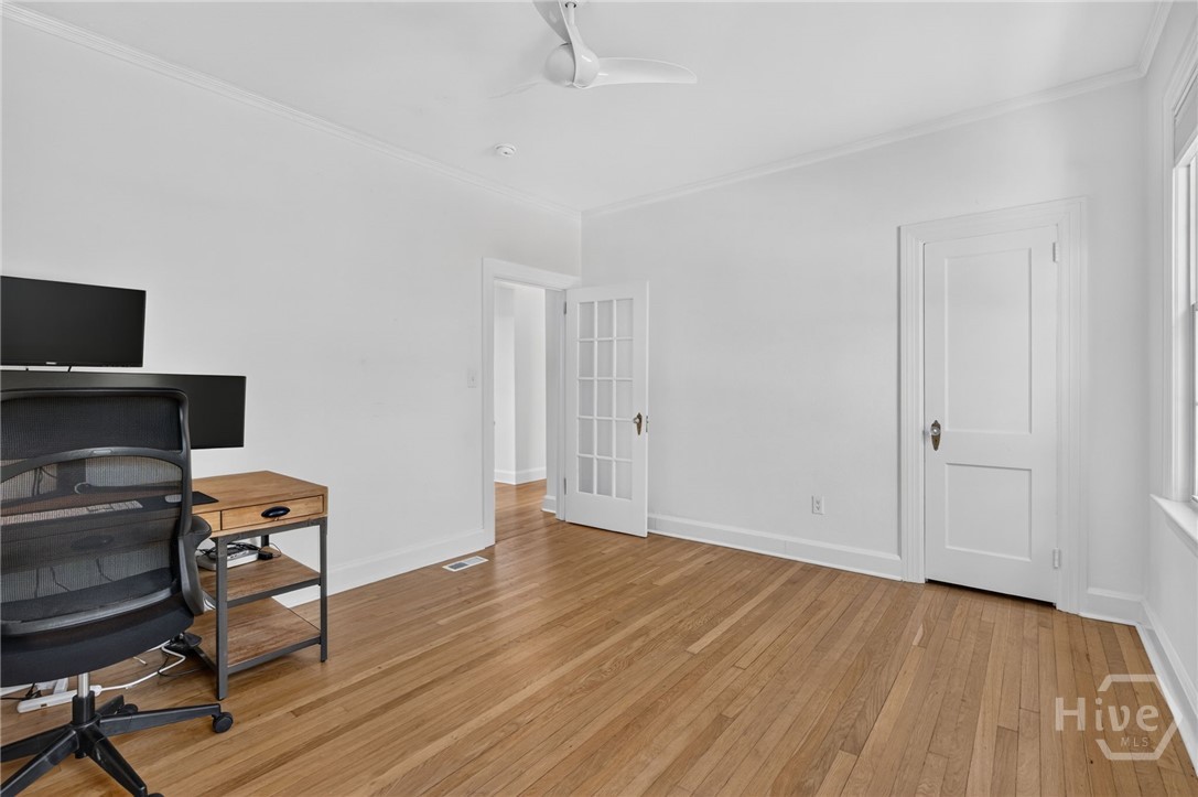 702 E 52nd Street