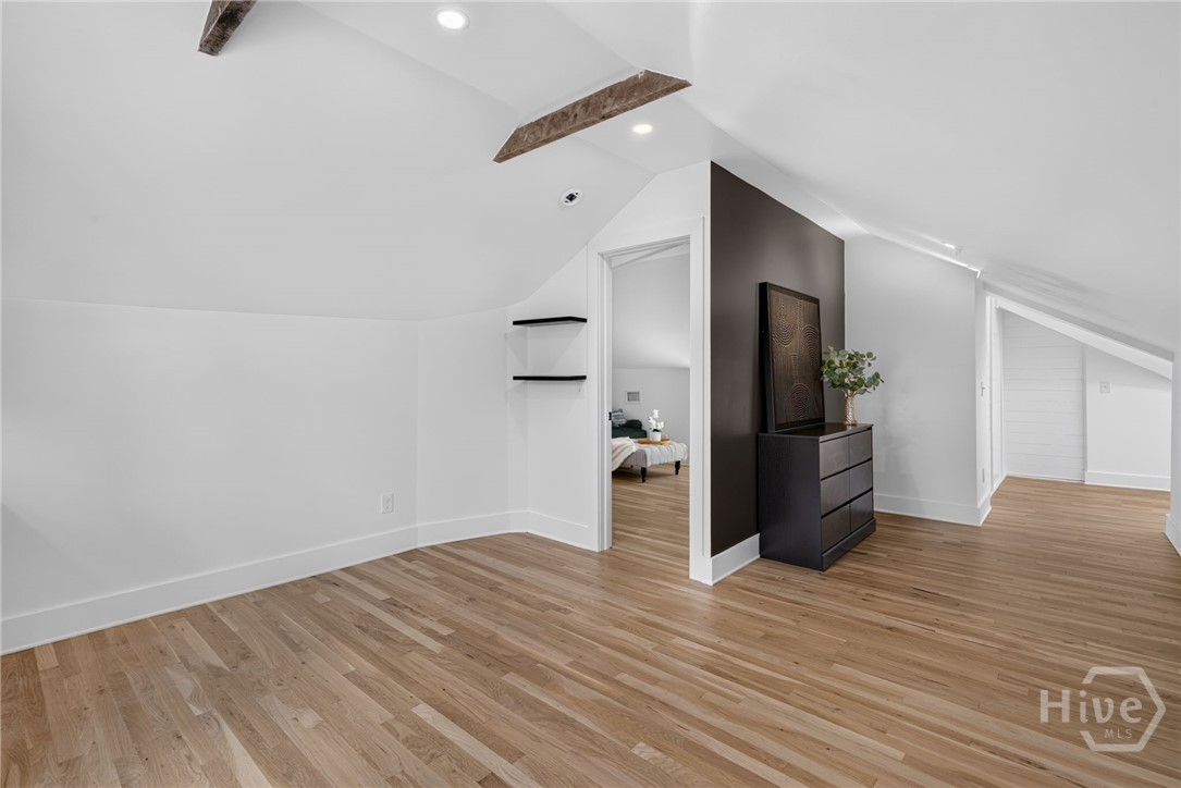 702 E 52nd Street