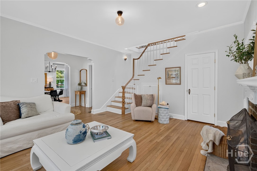 702 E 52nd Street