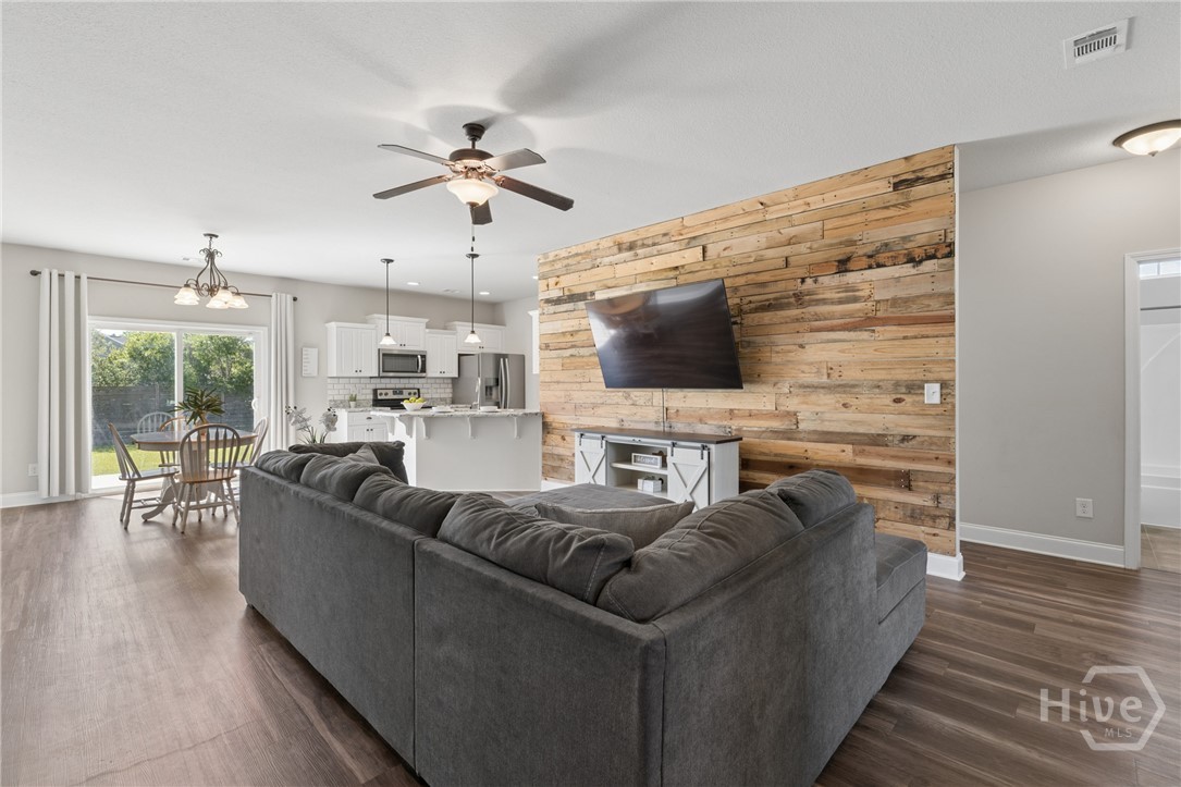 185 Willow Drive