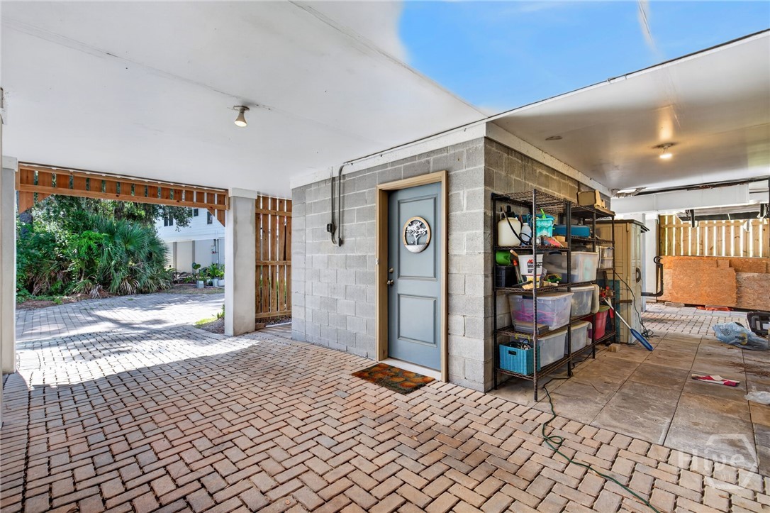 6 River Oak Lane