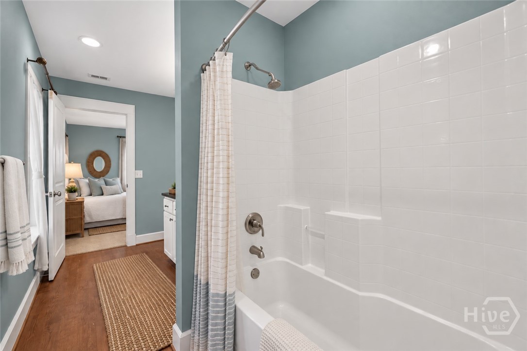 6 River Oak Lane
