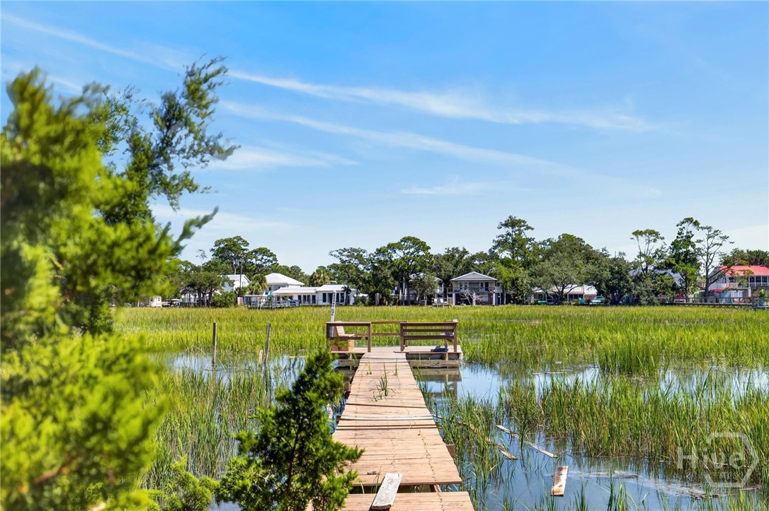 6 River Oak Lane
