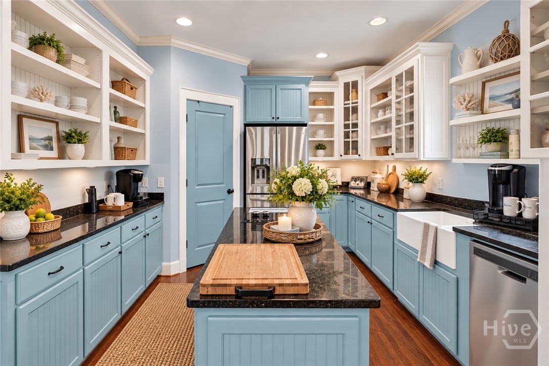 6 River Oak Lane