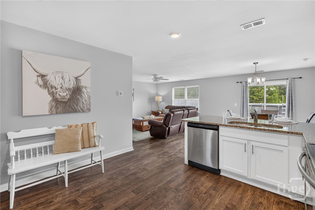 111 Poppy Road