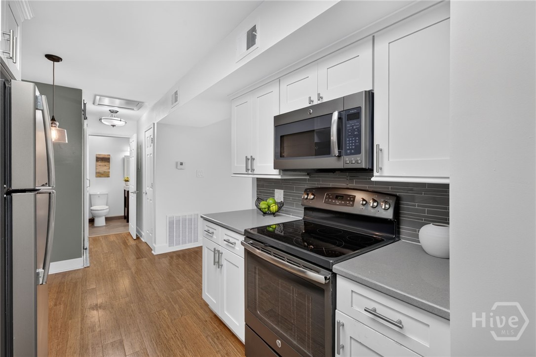 401 N Cromwell Road L 8
