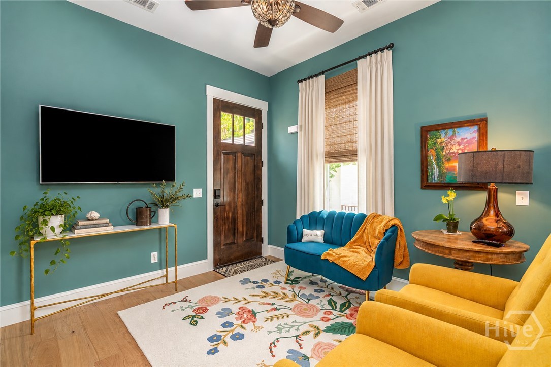303 W 36th Street