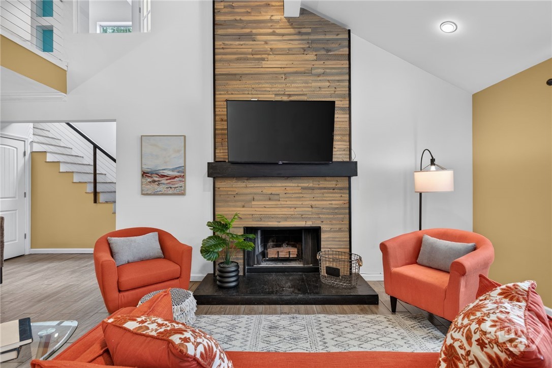 220 Laurelwood Drive