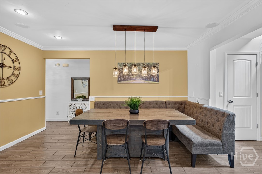 220 Laurelwood Drive