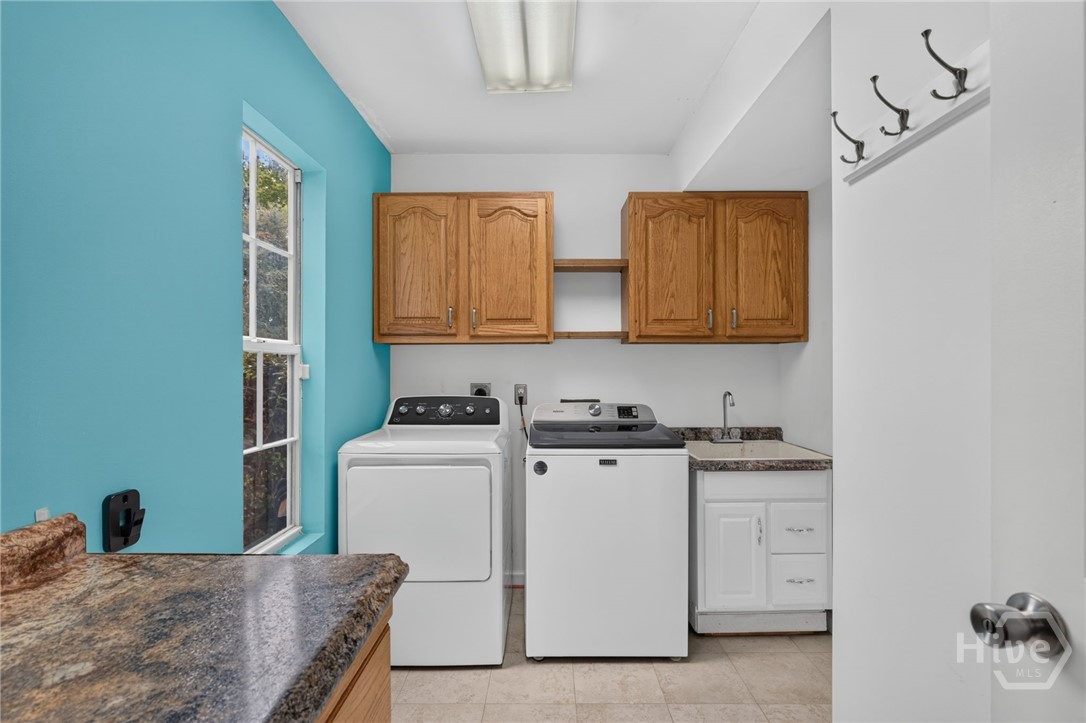 220 Laurelwood Drive