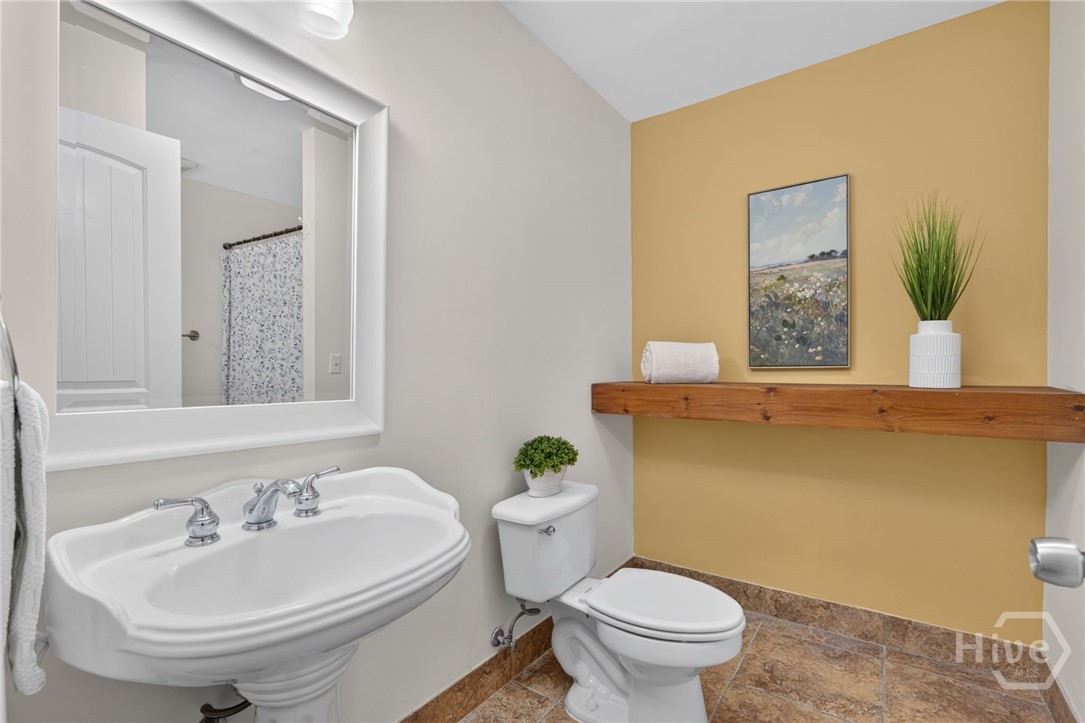 220 Laurelwood Drive