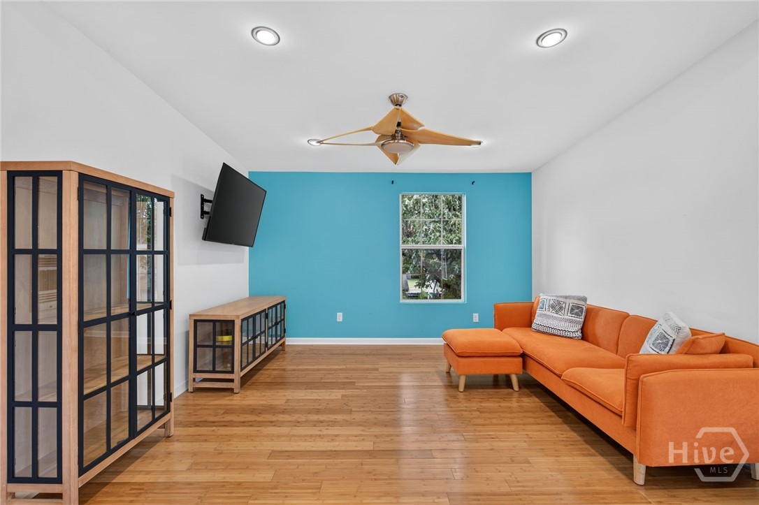 220 Laurelwood Drive
