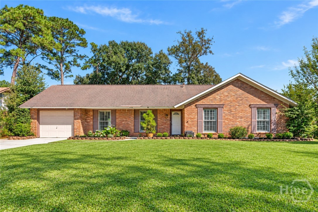 606 Sugarbush Circle
