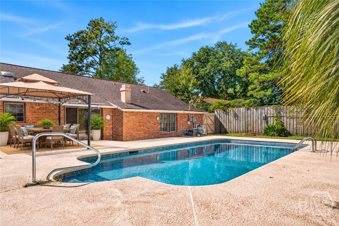 606 Sugarbush Circle
