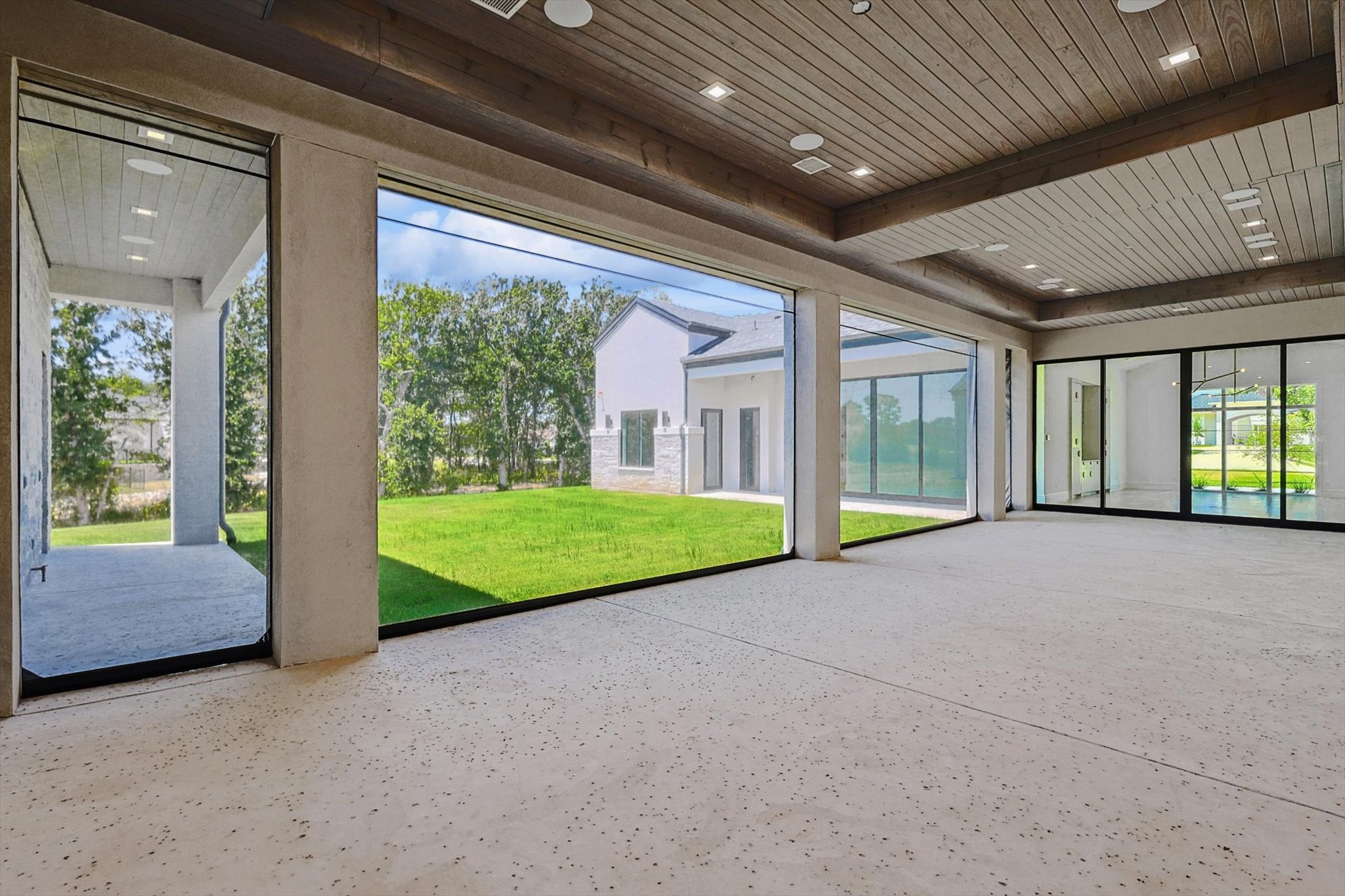 1036 Hat Creek Road