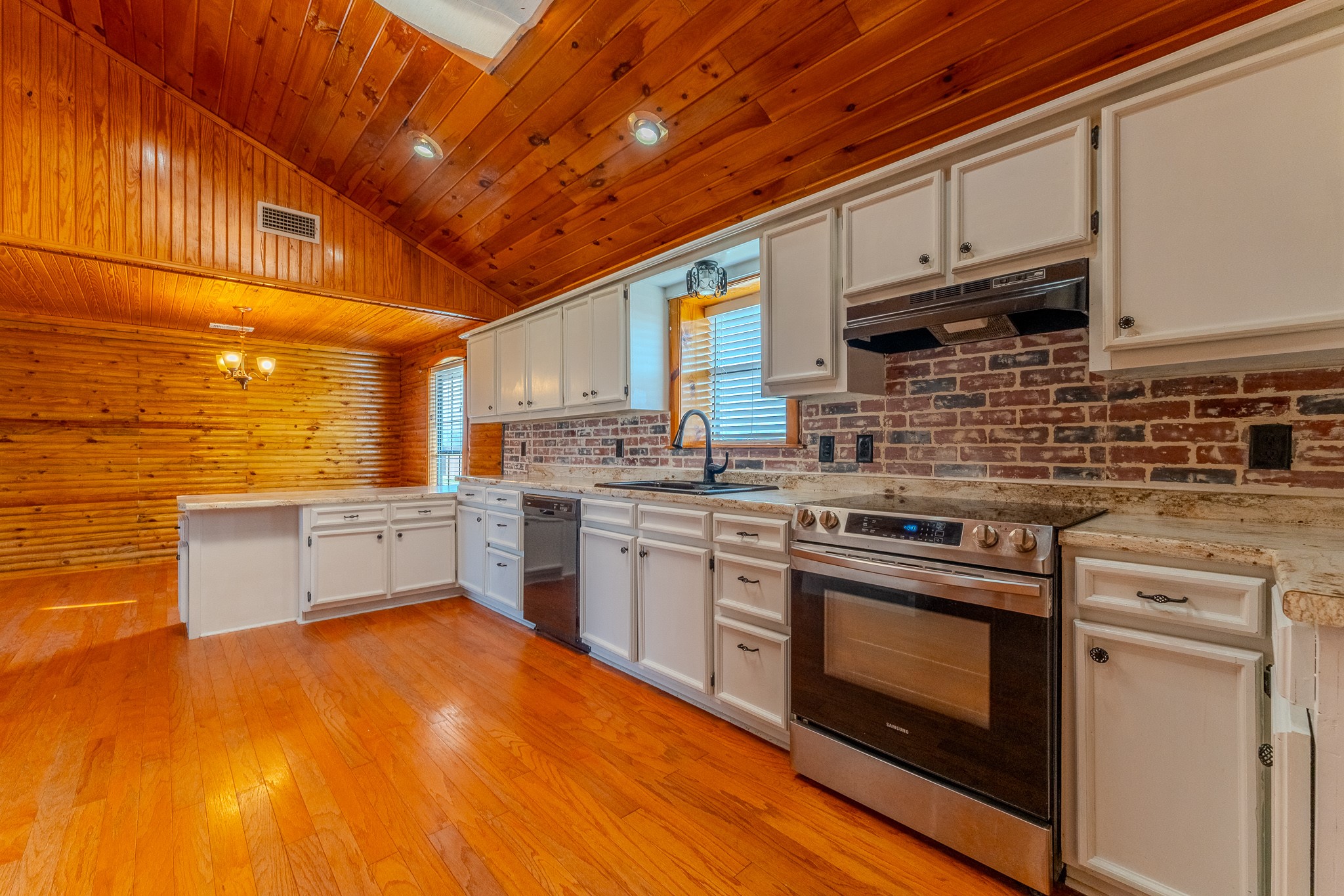 38 County Road 2175