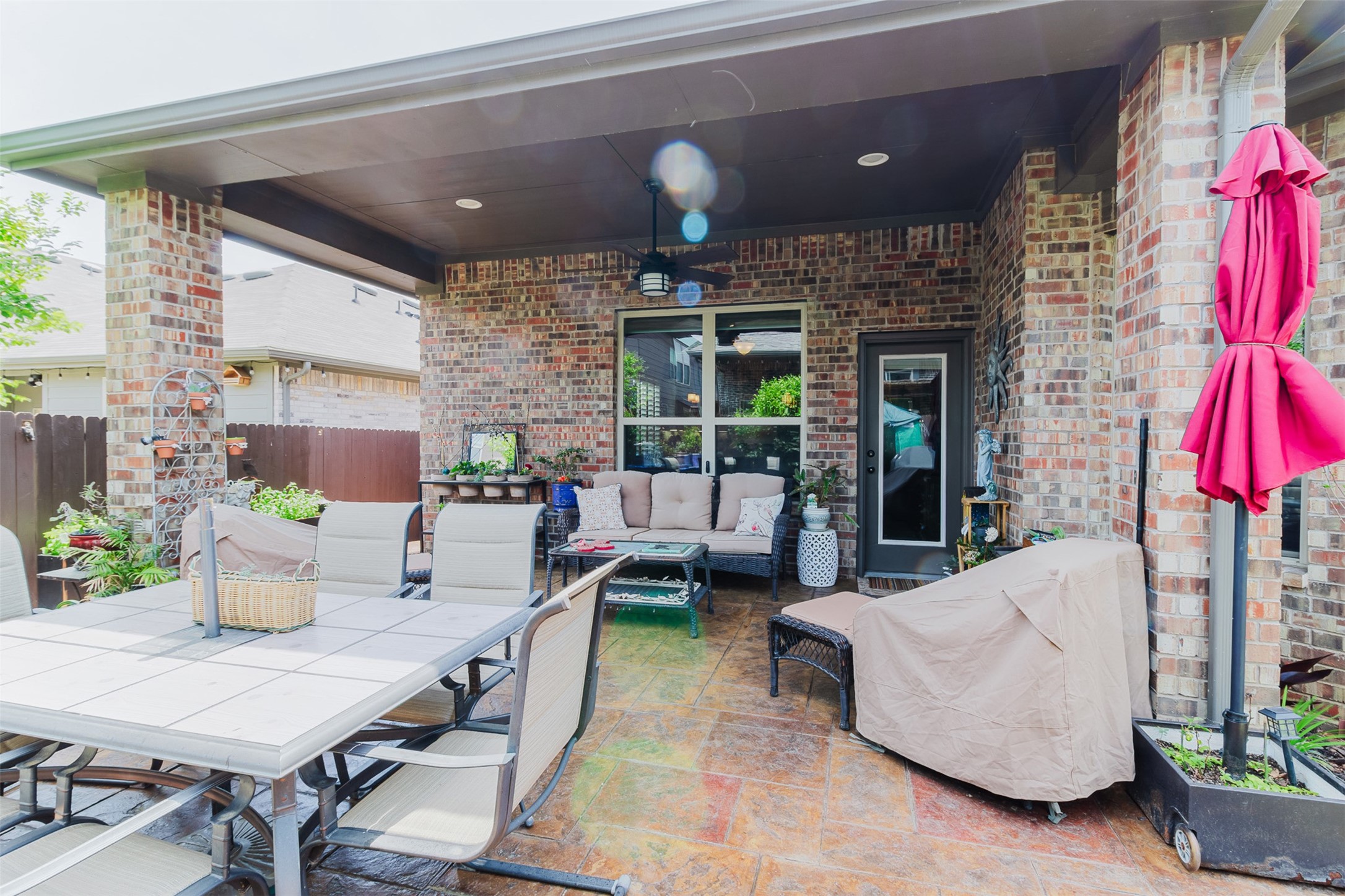 5609 Rio Road