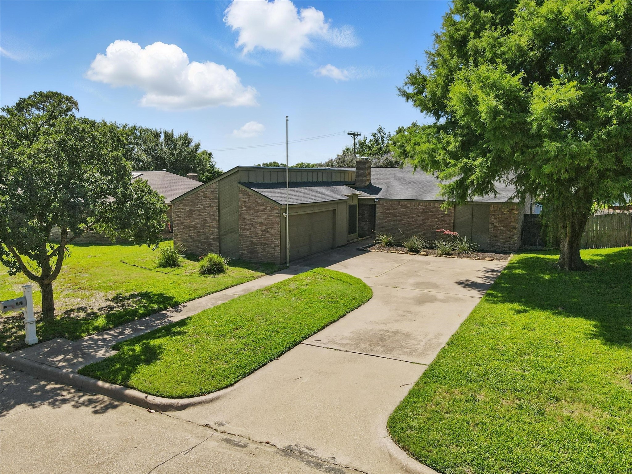 1111 Wilshire Drive