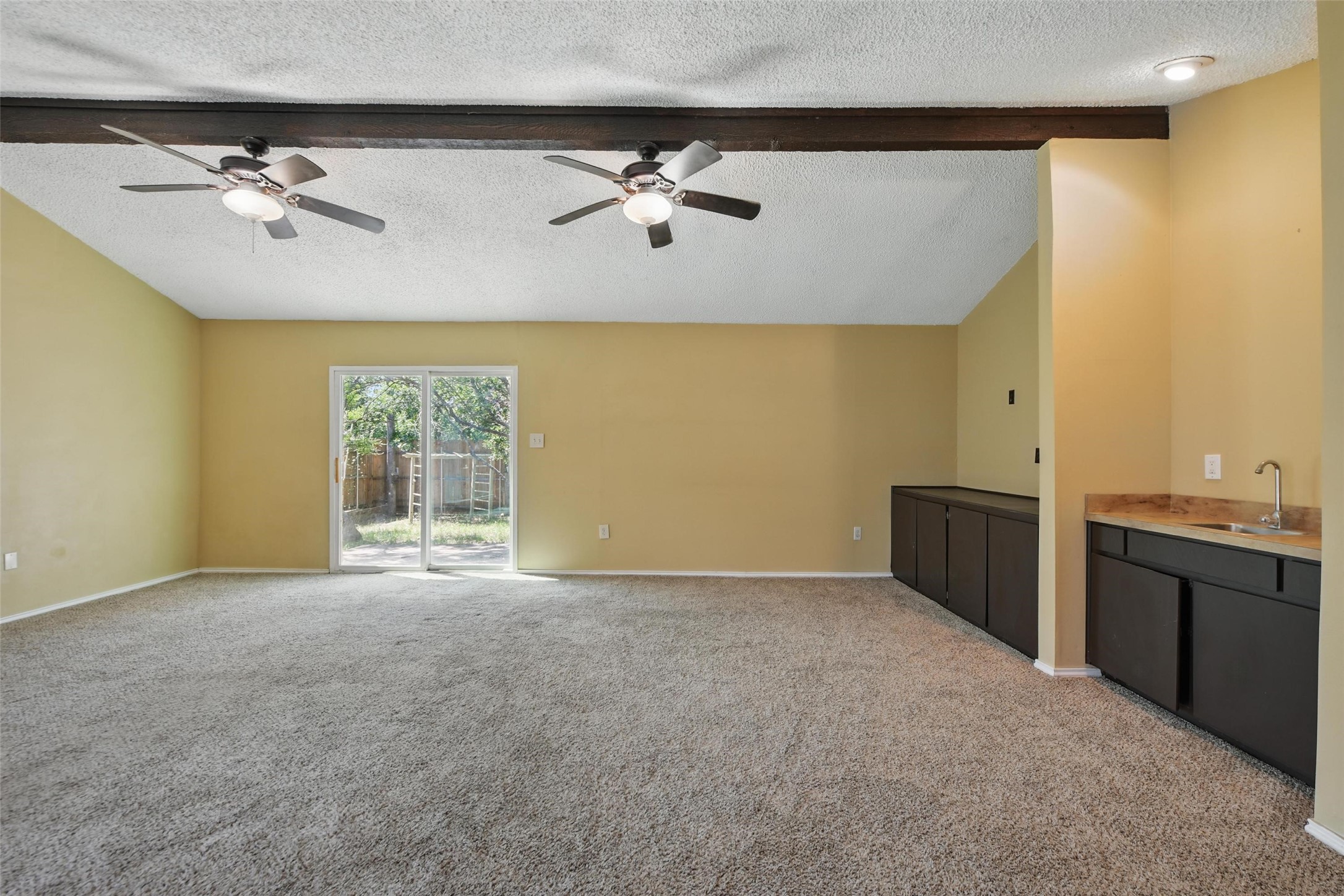 1111 Wilshire Drive