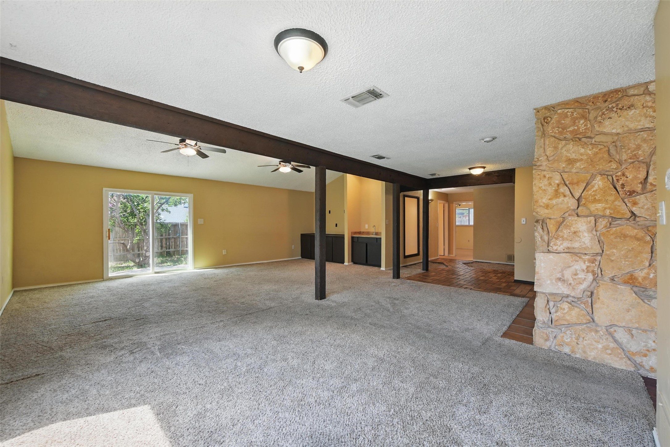 1111 Wilshire Drive