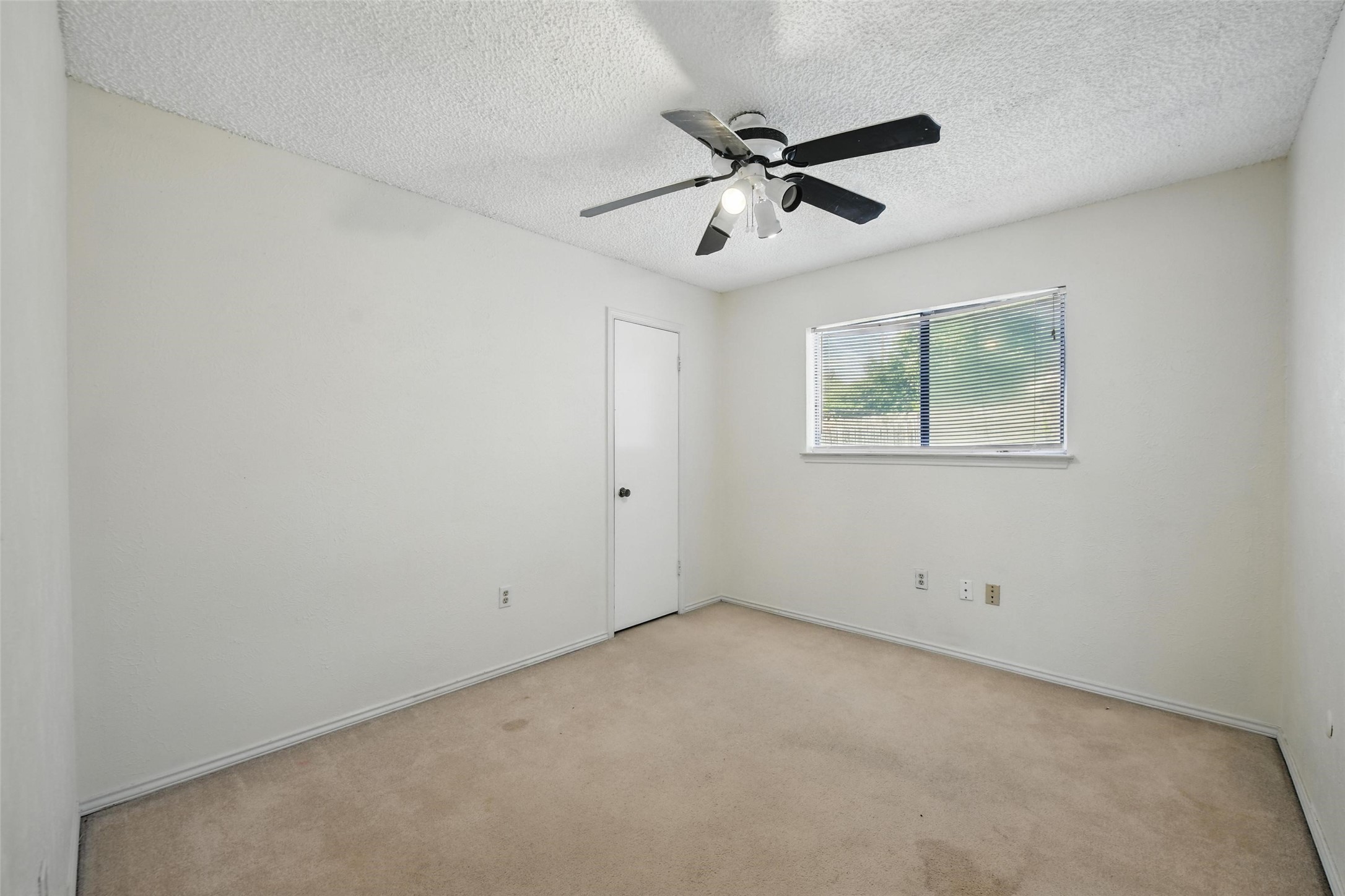 1111 Wilshire Drive