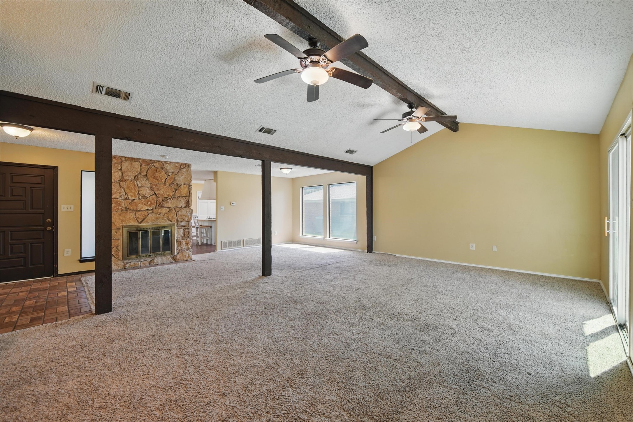 1111 Wilshire Drive