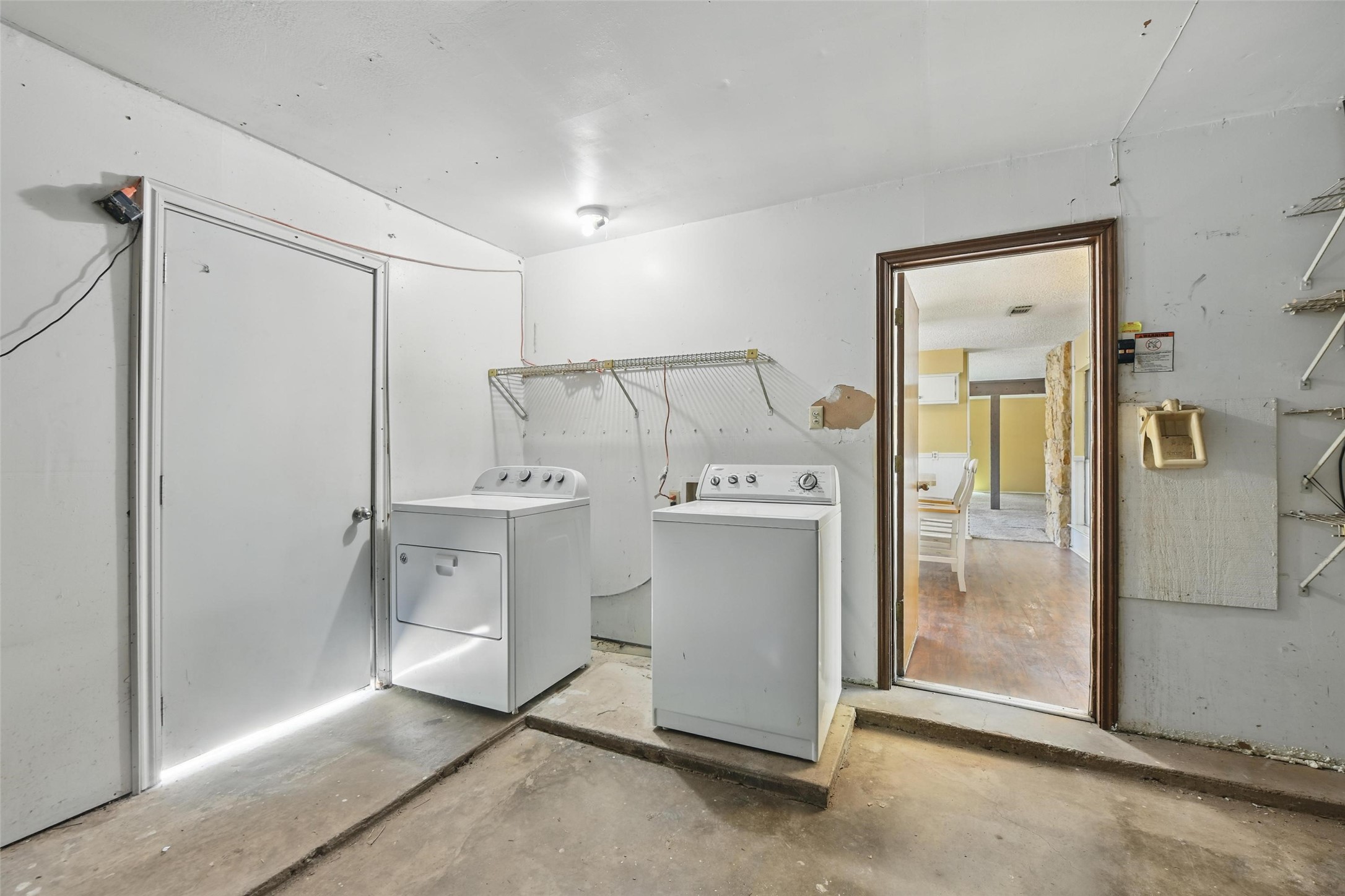 1111 Wilshire Drive