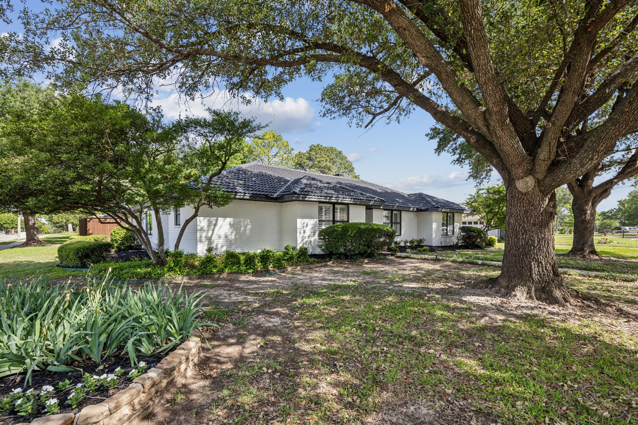 101 Oakmont Drive