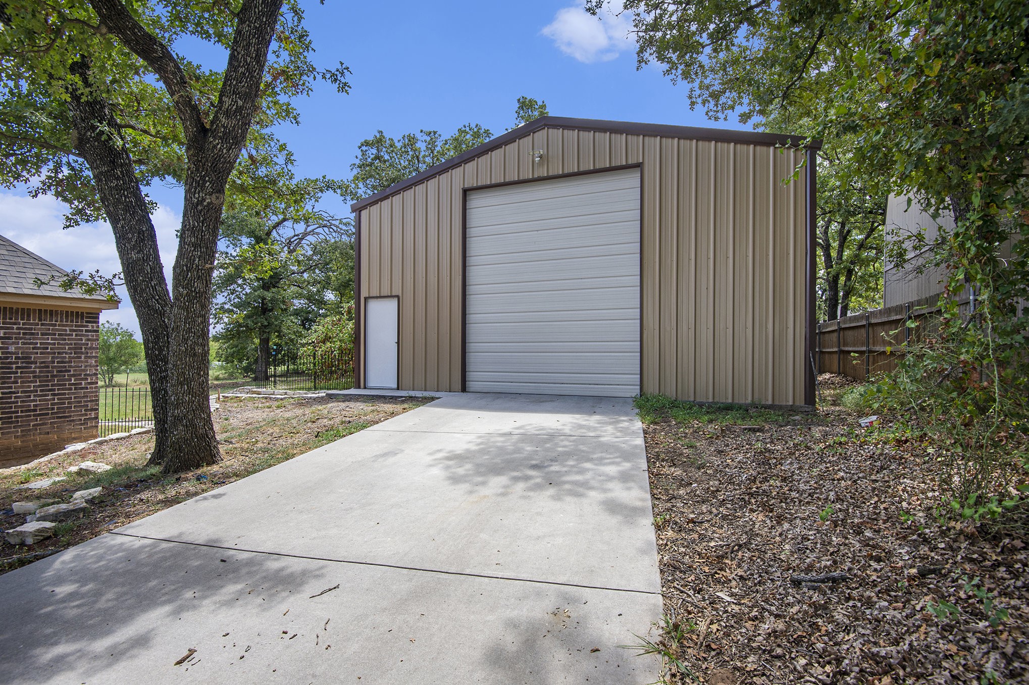 2411 Peel Road