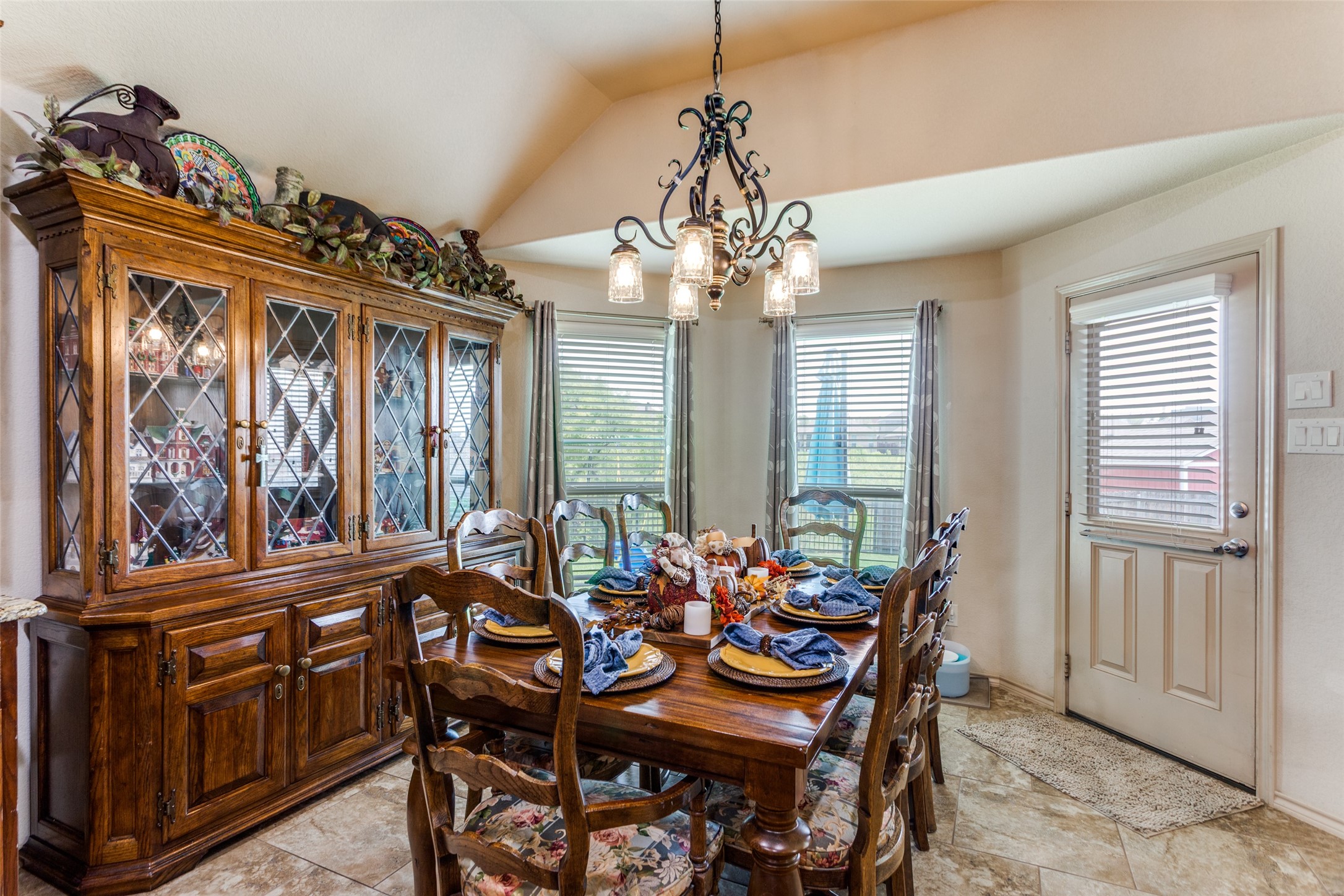 2424 Silverthorn Court