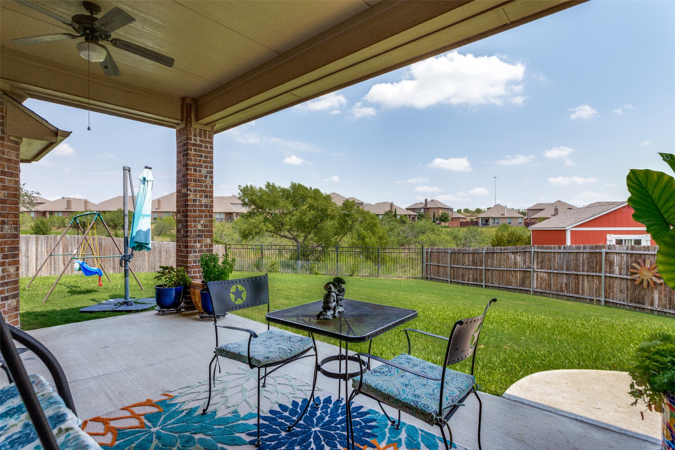 2424 Silverthorn Court