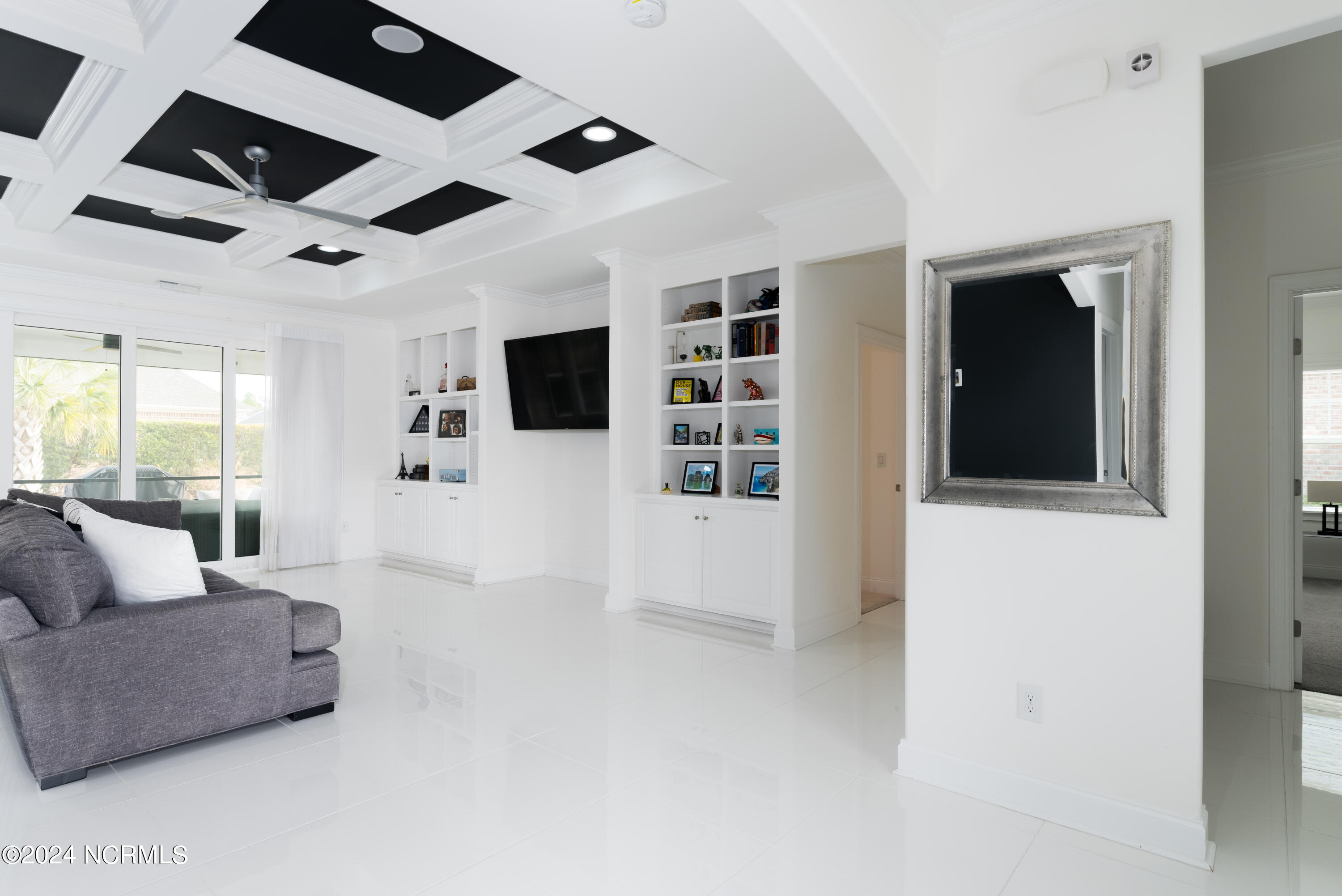 1410 Admiral Way