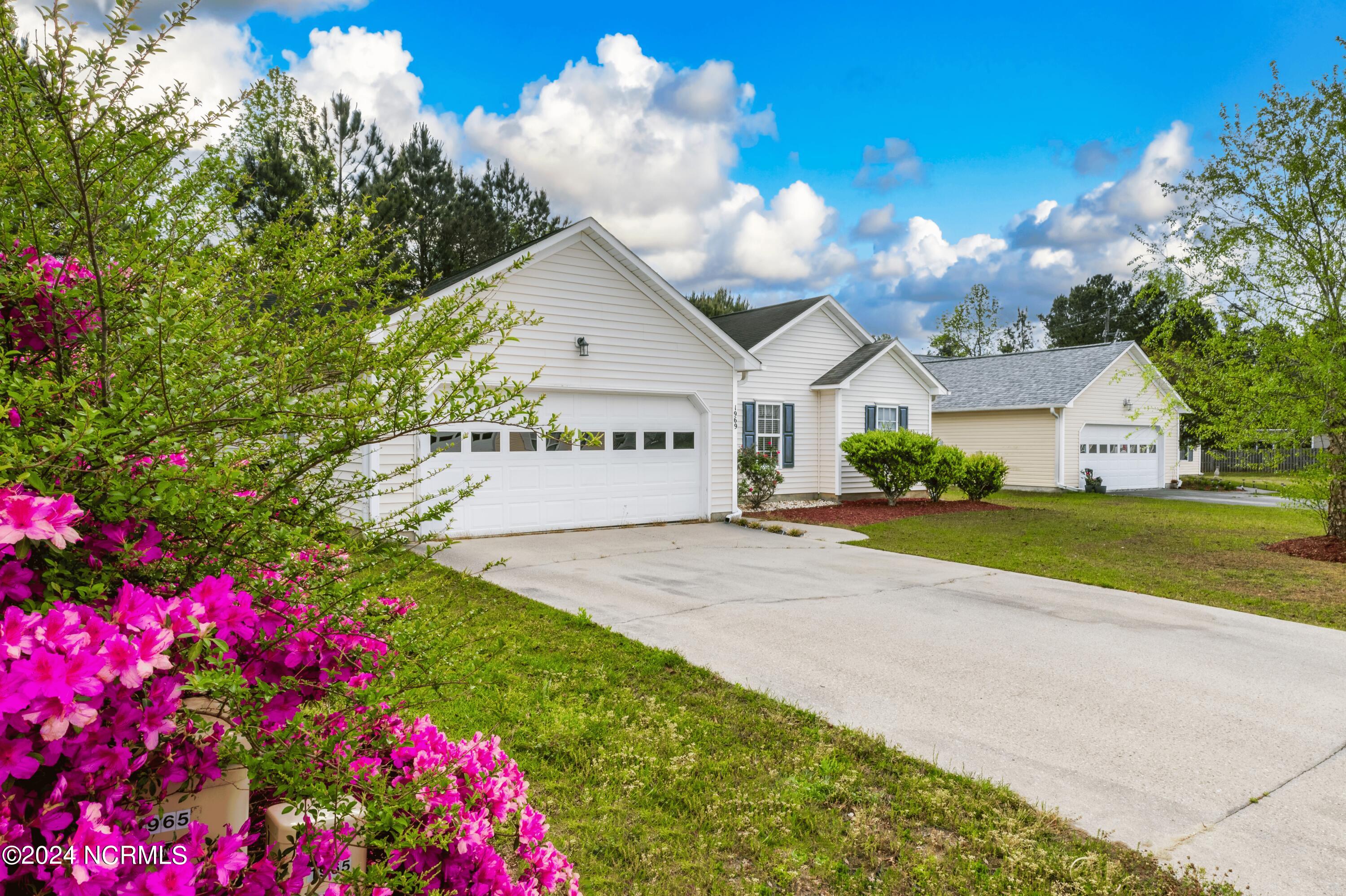1969 Jeffrey Stokes Drive NE