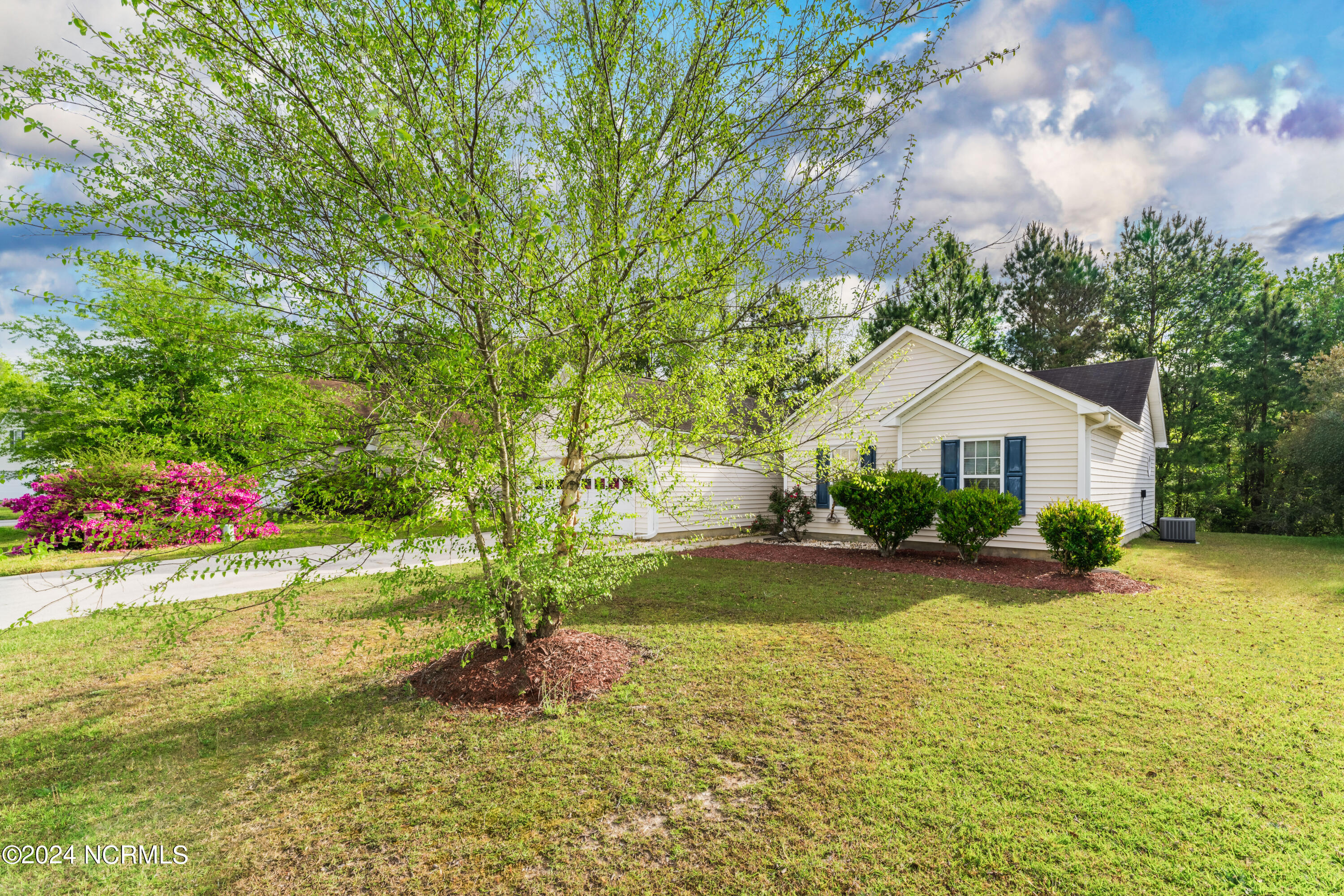 1969 Jeffrey Stokes Drive NE