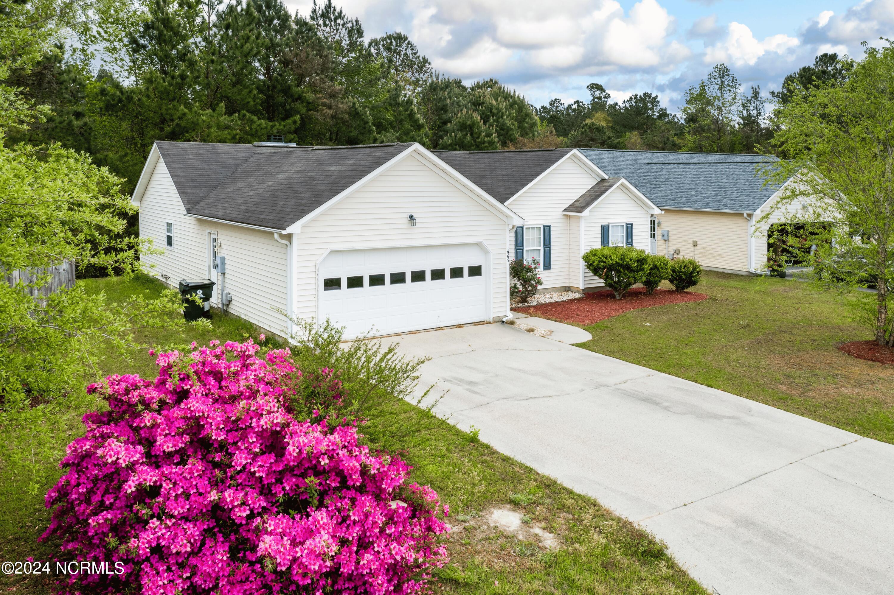 1969 Jeffrey Stokes Drive NE