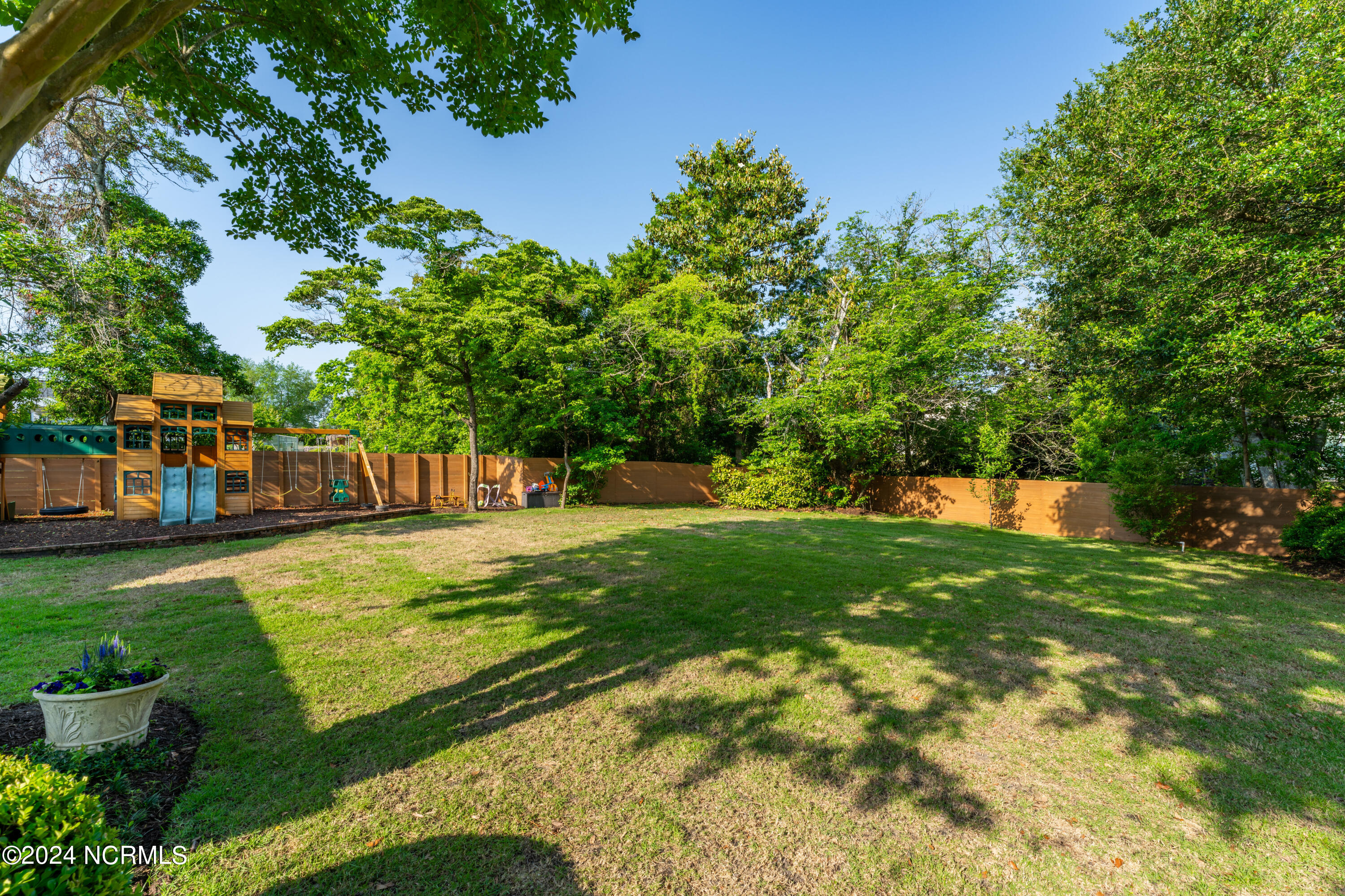 1934 S Churchill Drive