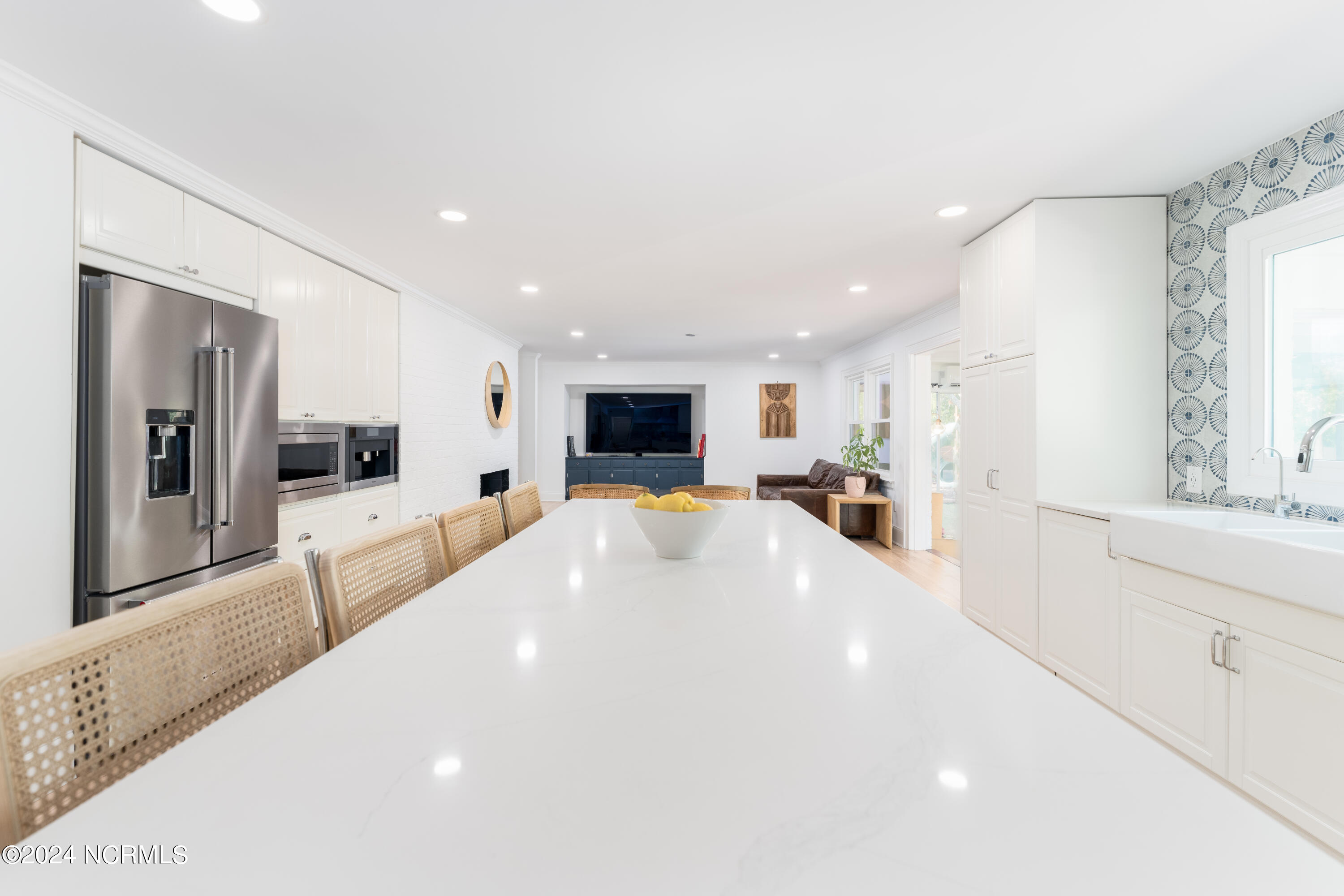 1934 S Churchill Drive